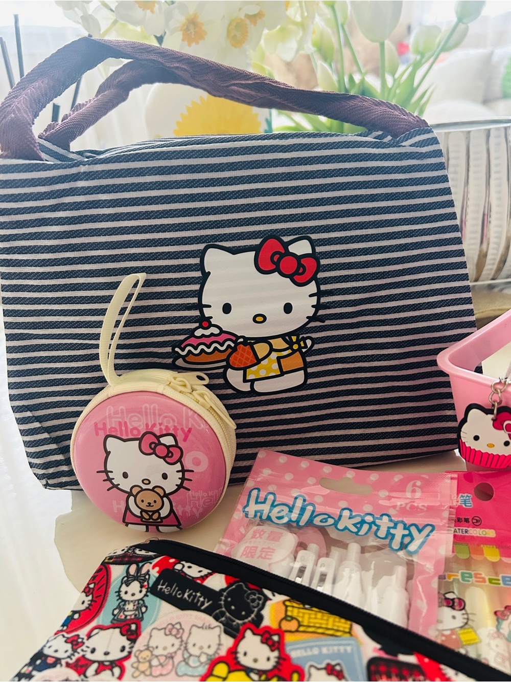 Back to School Hello Kitty Fan Accessory Bundle